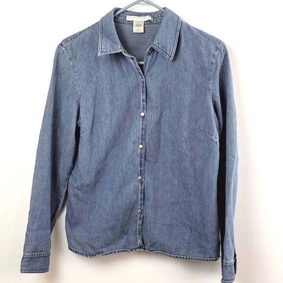 Geoffrey Beene Women's "Chambray" Style Snap Up - Picture 1 of 6